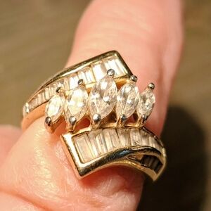 Vintage premium zirconia cluster gold vermeil ring Sz 8